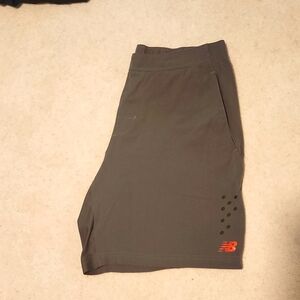 NEW BALANCE Men's Large Tennis short, Grey w/Orange-Red N logo